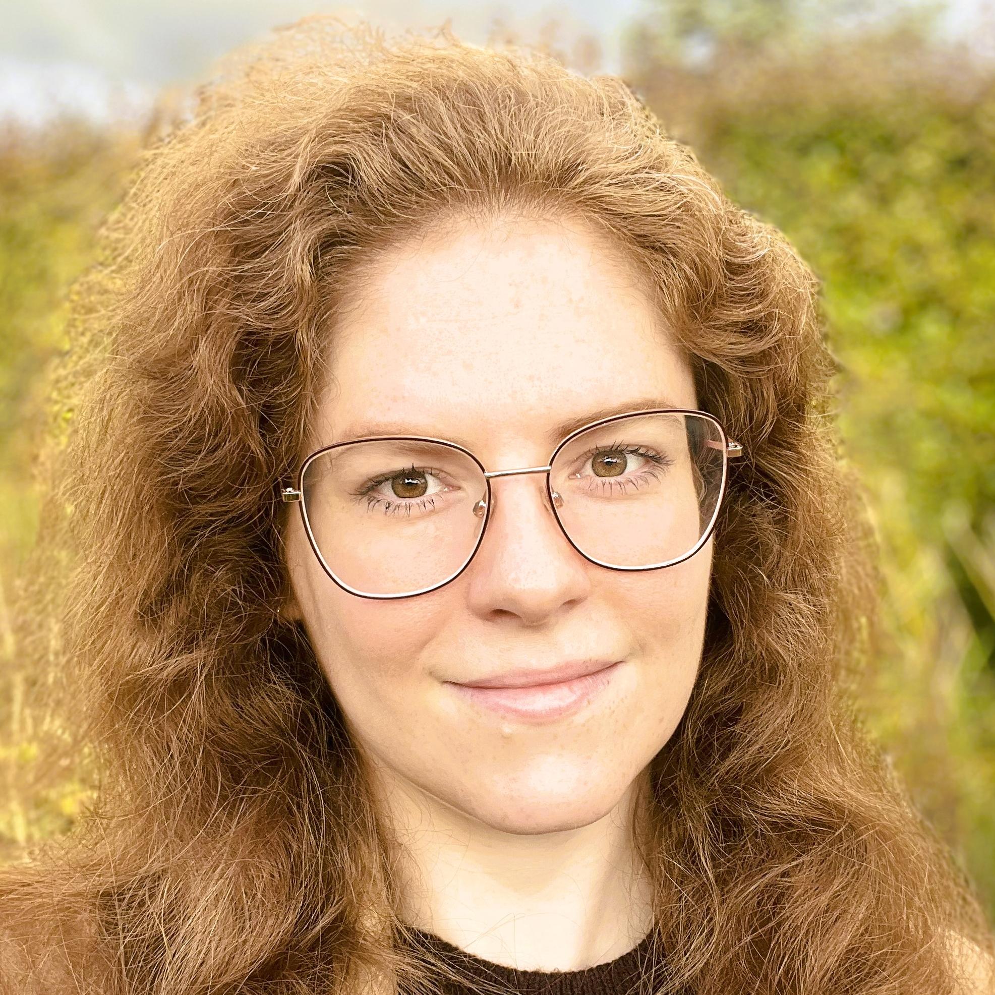 Lucy Pughe Headshot